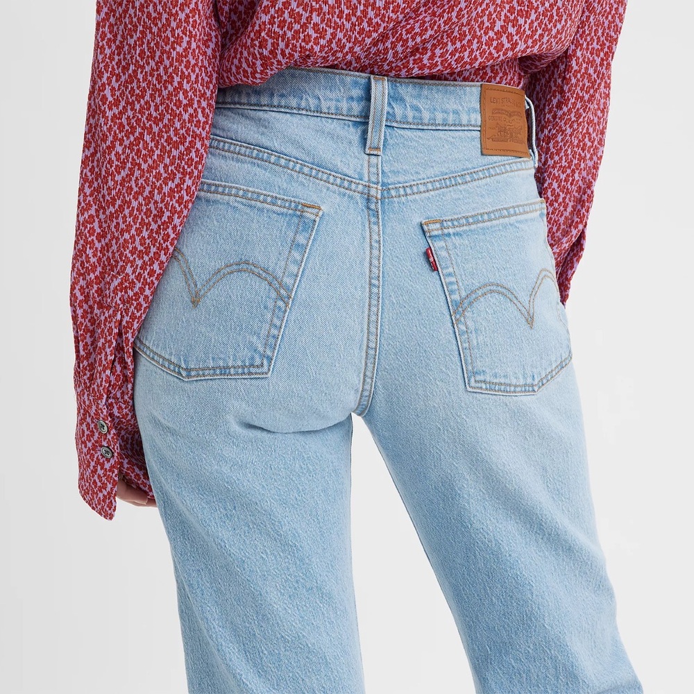 Levi’s Wedgie Straight Jeans
